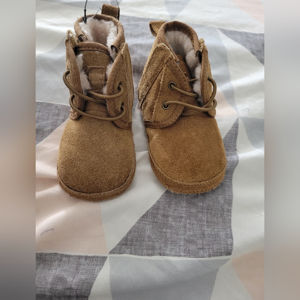 Baby Ugg Neumel
